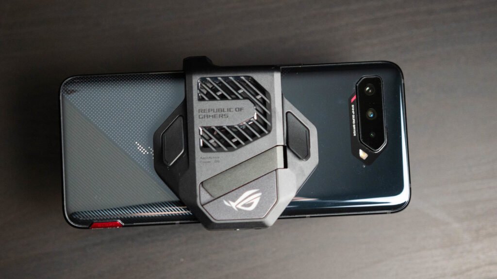 Asus ROG Phone 6 Claimed as World's First IPX4 Rated Water Splash Resistant Gaming Smartphone