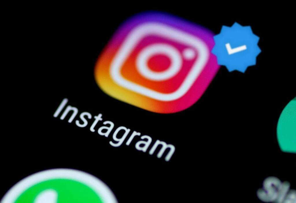 How to apply for a blue tick in Instagram?